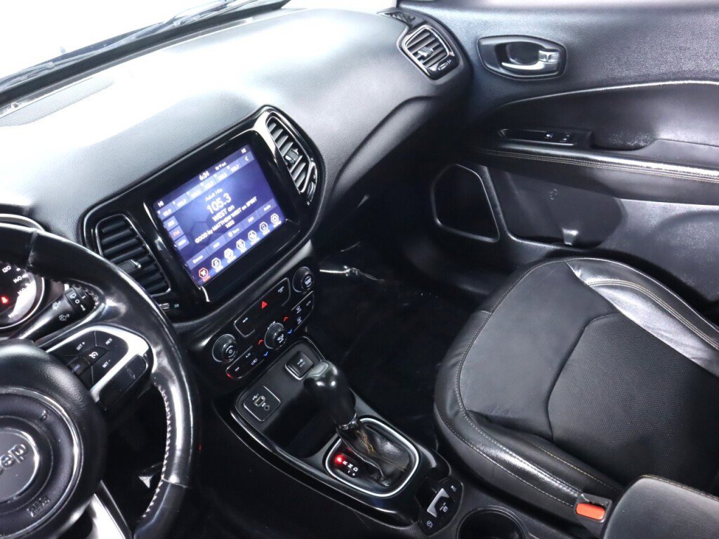 Used 2020 Jeep Compass Limited FWD image 30