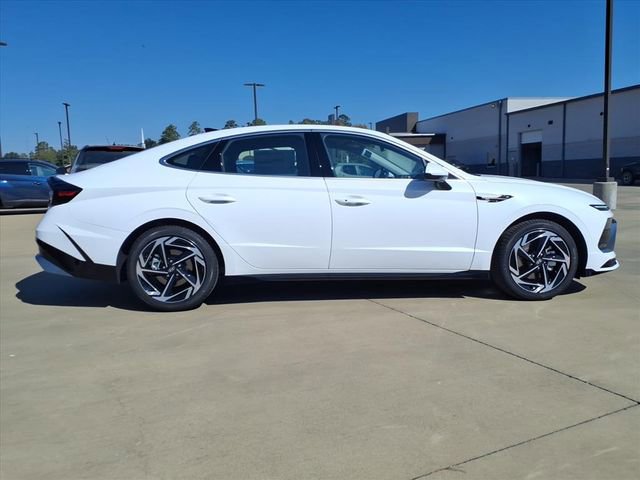 New 2026 Hyundai Sonata SEL image 2