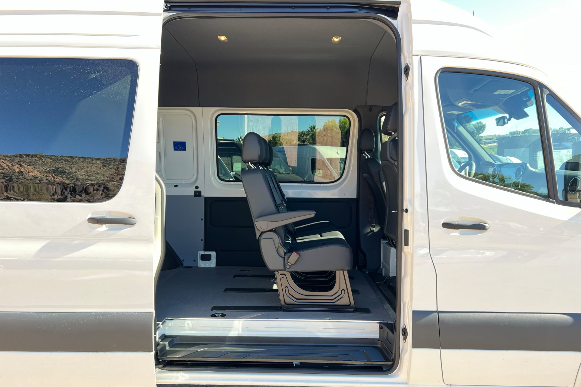 New 2026 Mercedes-Benz Sprinter 2500 image 18