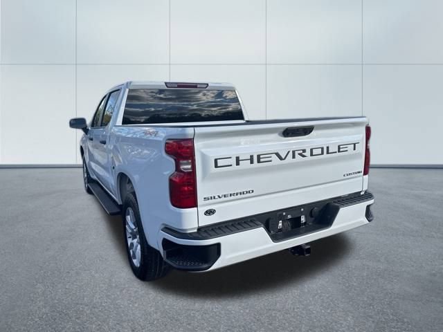 Used 2023 Chevrolet Silverado 1500 Custom image 3