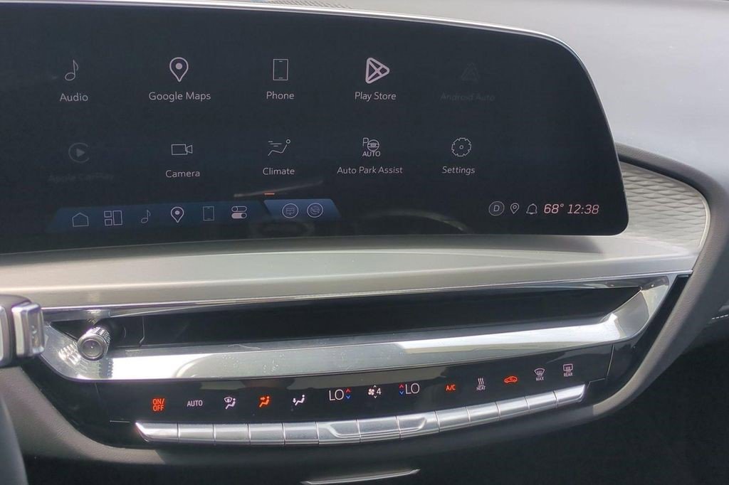 Certified 2024 Cadillac Lyriq Luxury image 13