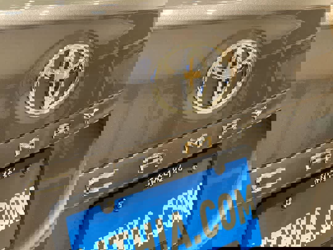 Certified 2023 Toyota Camry XLE w/ Navigation Package image 11