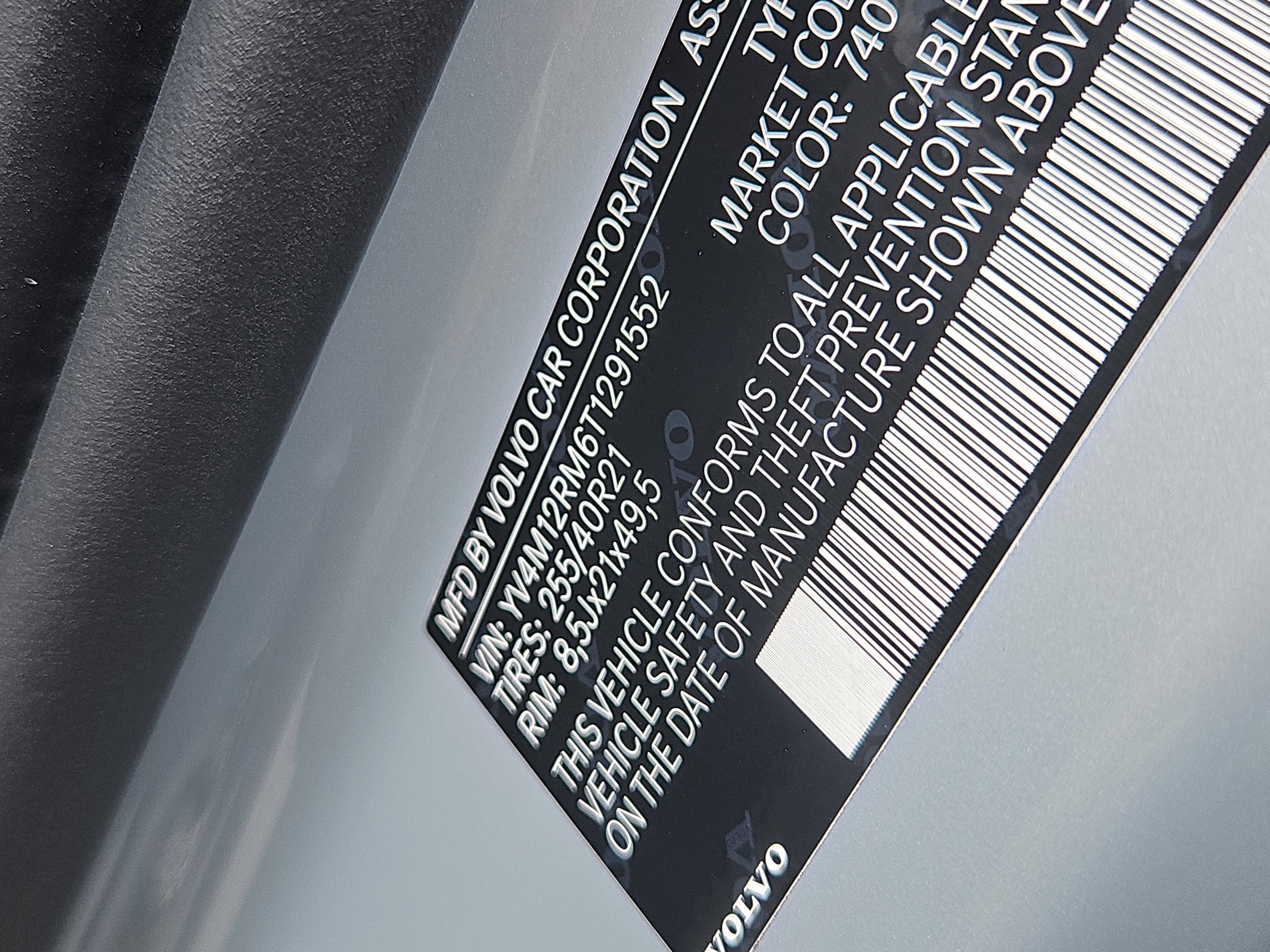 New 2026 Volvo XC60 B5 Ultra w/ Protection Package Premier image 5