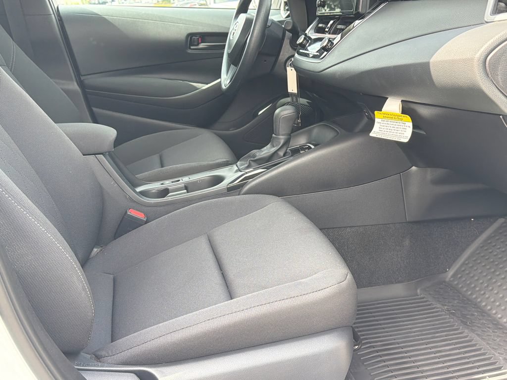 Used 2026 Toyota Corolla LE FWD image 17