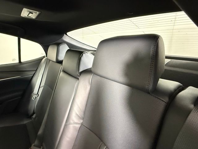 Used 2025 Toyota Camry XSE image 29