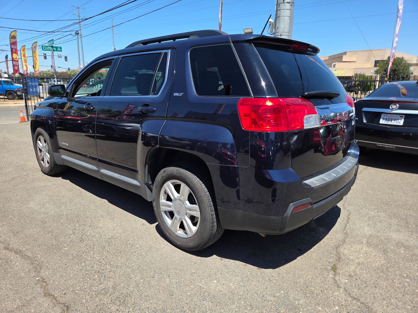 Used 2015 GMC Terrain SLT w/ Open Road Package FWD image 2