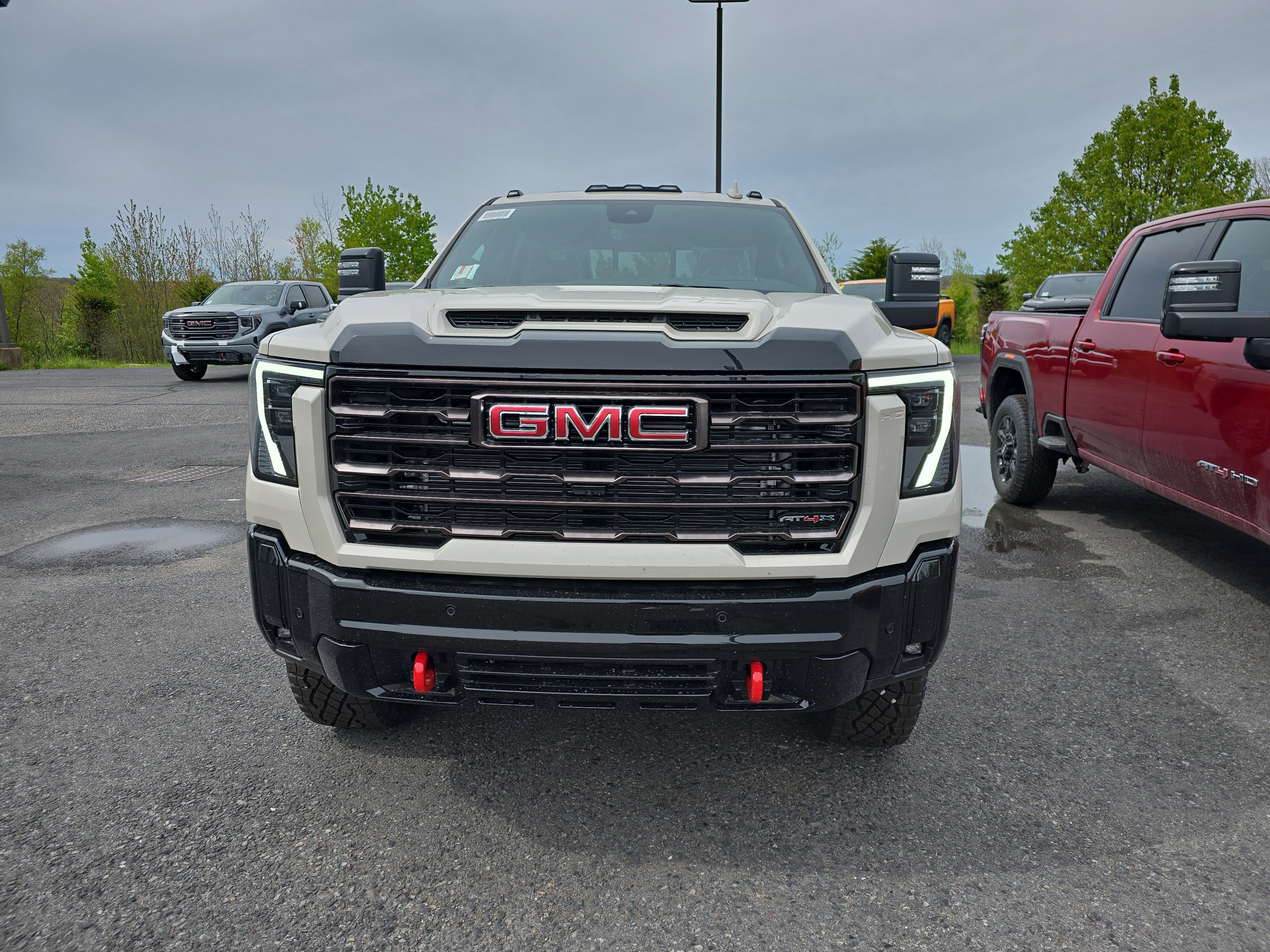 New 2026 GMC Sierra 2500 AT4X w/ LPO, Black Badging Package AWD/4WD image 7