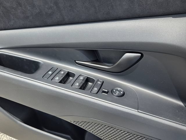 Used 2025 Hyundai Elantra N FWD image 30