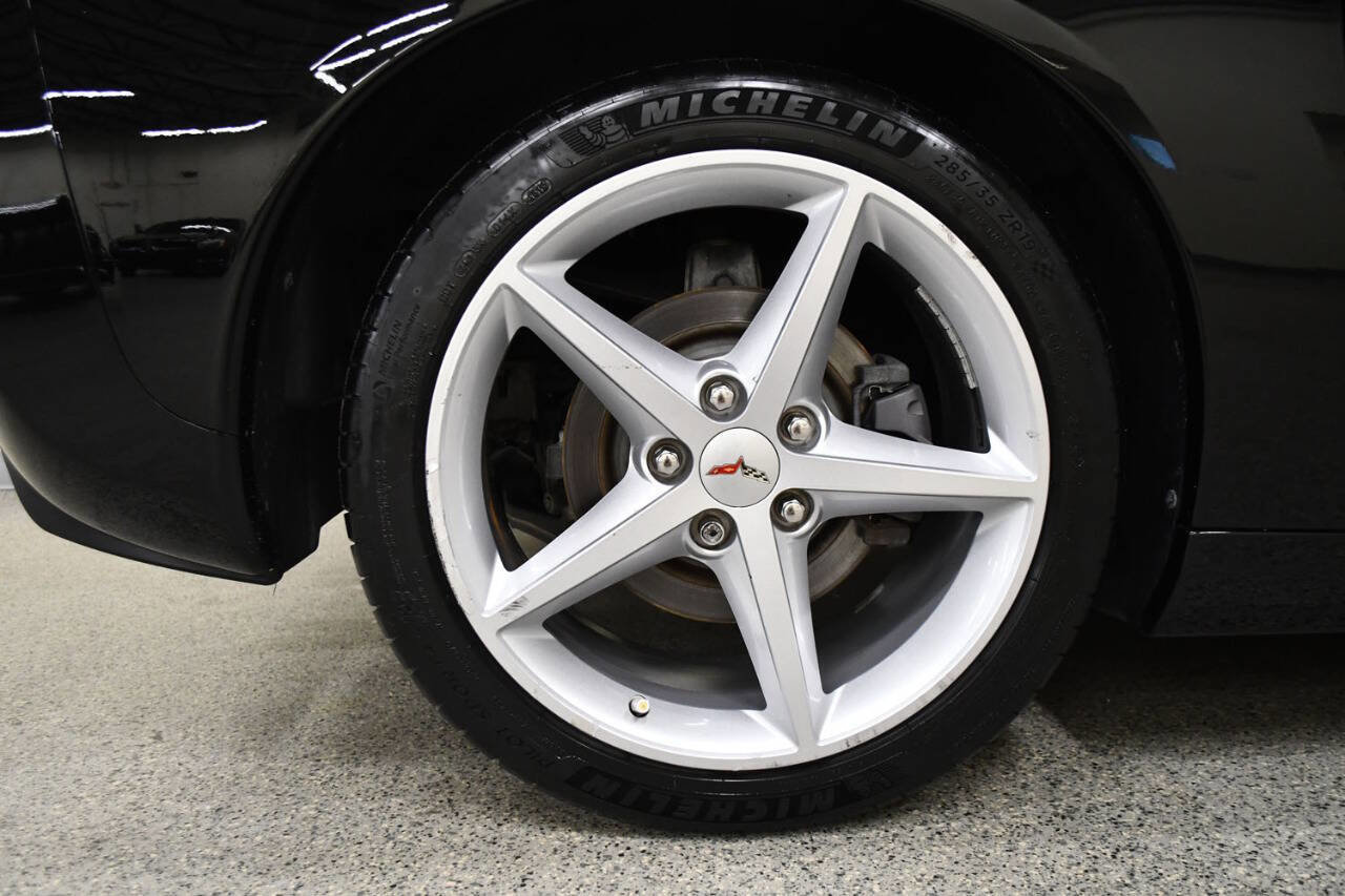Used 2011 Chevrolet Corvette Coupe w/ 1LT RWD image 24