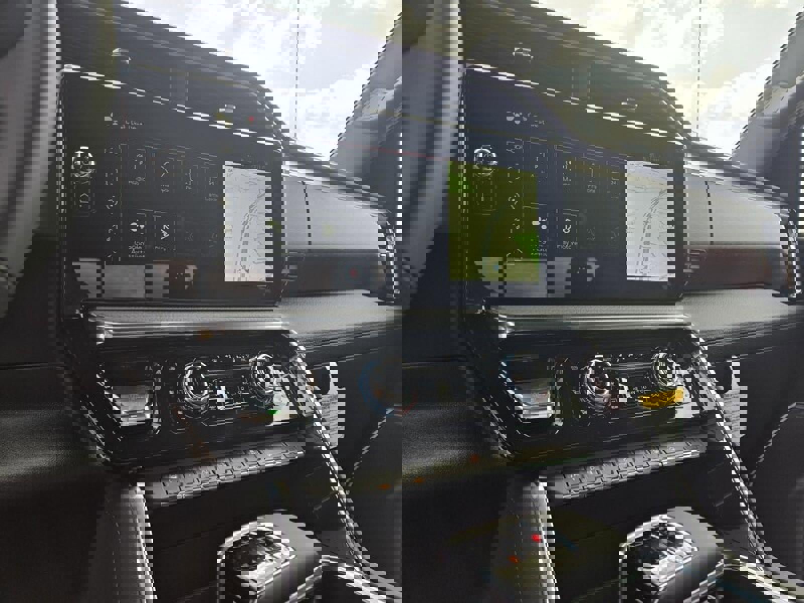 New 2026 GMC Sierra 1500 Denali w/ Denali Reserve Package image 14