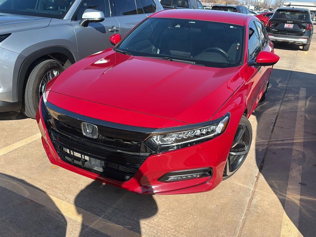 Used 2020 Honda Accord Sport image 2
