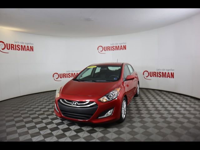 Used 2015 Hyundai Elantra GT FWD image 2
