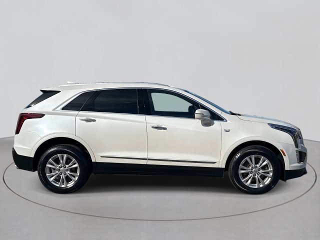 Certified 2024 Cadillac XT5 Luxury w/ LPO, Floor Liner Package AWD/4WD image 34