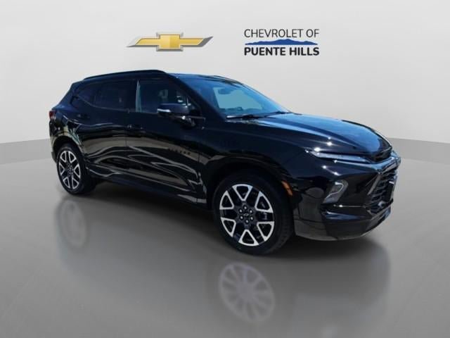 New 2026 Chevrolet Blazer RS w/ Enhanced Convenience Package FWD image 2