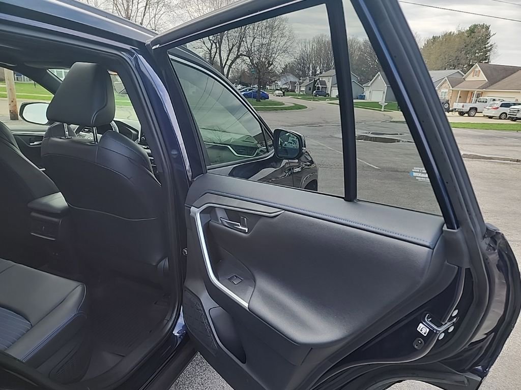 Used 2020 Toyota RAV4 XSE image 11