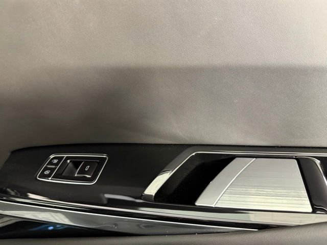 New 2026 Cadillac Escalade V w/ LPO, ONYX Package image 36