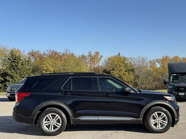 Certified 2023 Ford Explorer XLT image 4