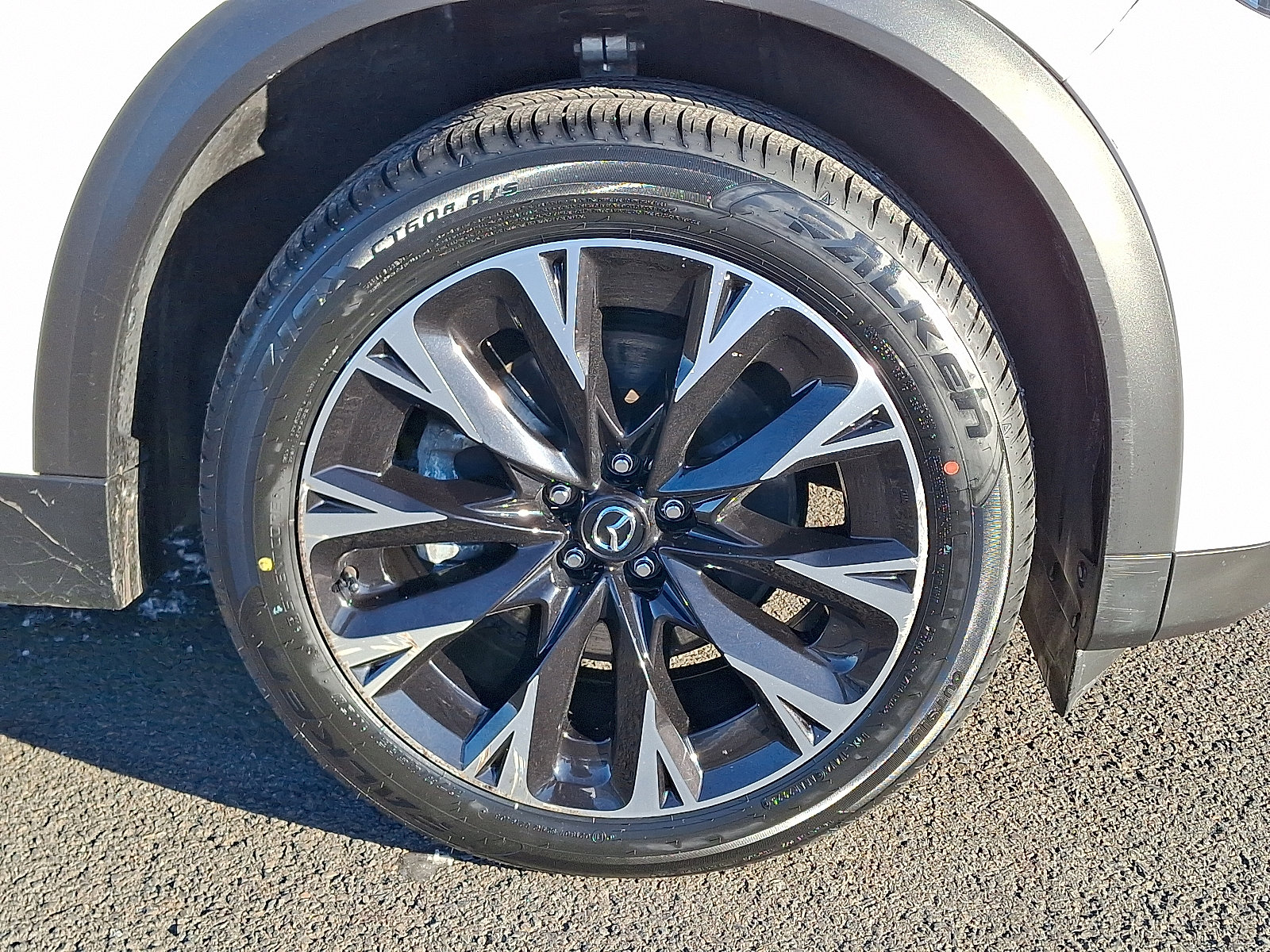 Certified 2024 MAZDA CX-90 Plug-In Hybrid w/ Premium Plus image 9