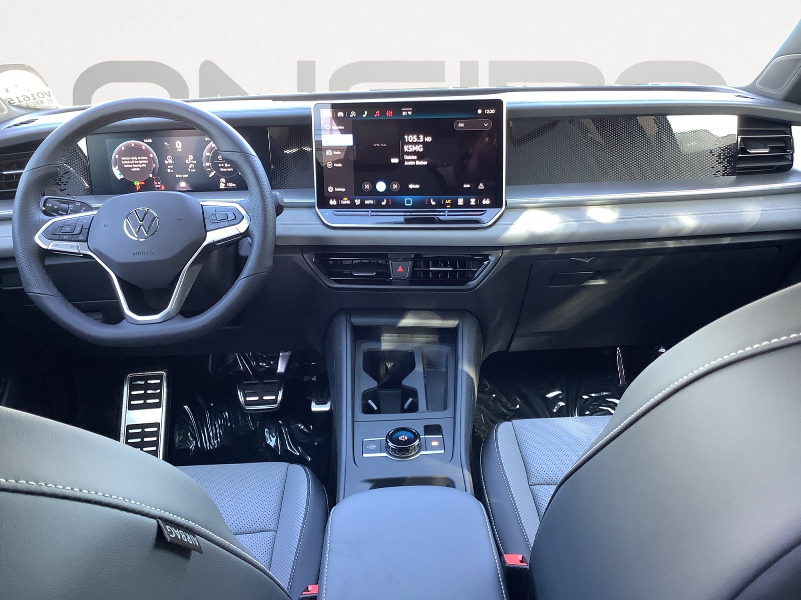 New 2026 Volkswagen Tiguan SE R-Line FWD image 14