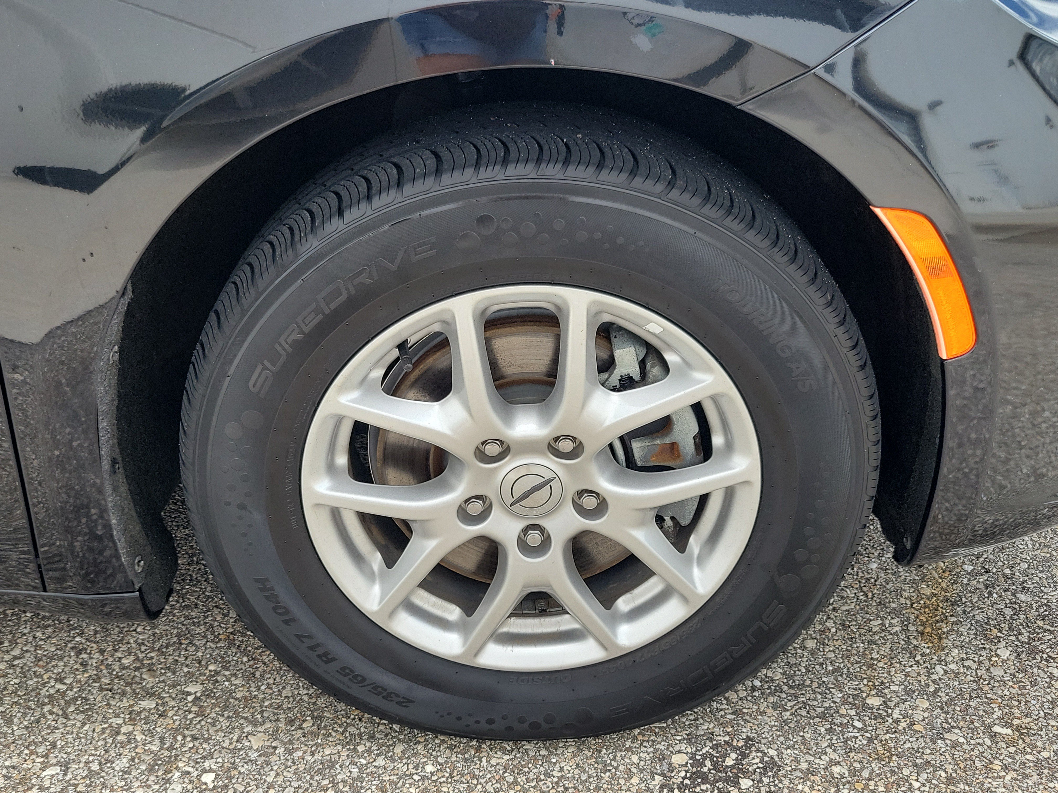 Used 2023 Chrysler Pacifica Touring-L FWD image 12