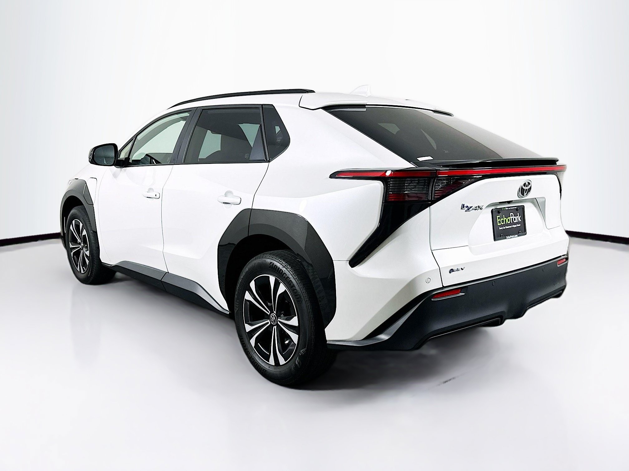 Used 2024 Toyota bZ4X FWD image 5