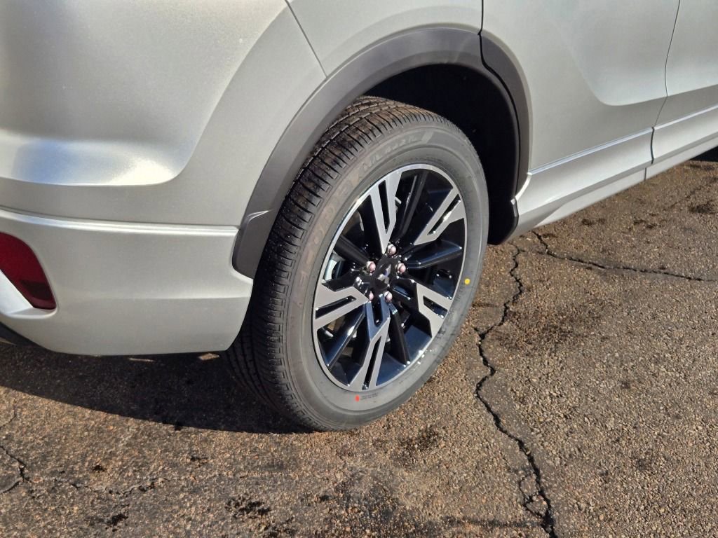 New 2026 Mitsubishi Eclipse Cross SEL image 11