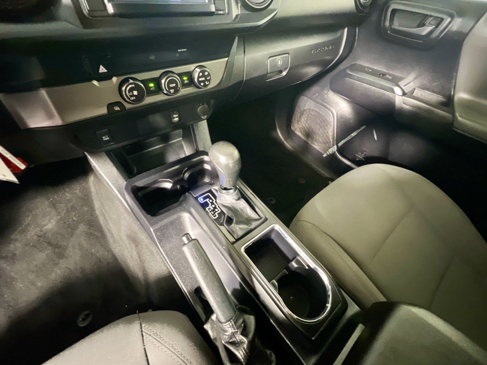 Used 2019 Toyota Tacoma SR w/ SR Convenience Package RWD image 25