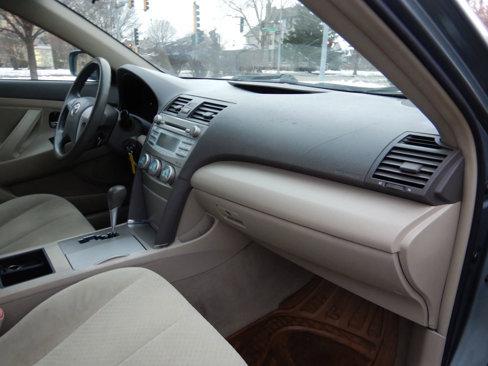 Used 2009 Toyota Camry LE FWD image 18