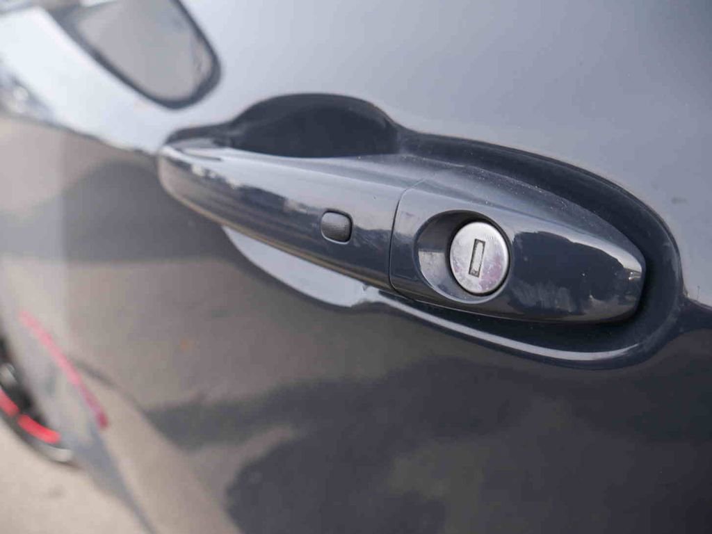 Used 2018 Jeep Compass Trailhawk w/ Leather Interior Group image 12