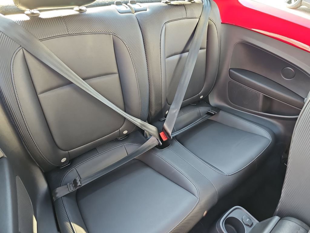 Used 2019 Volkswagen Beetle 2.0T SE image 30