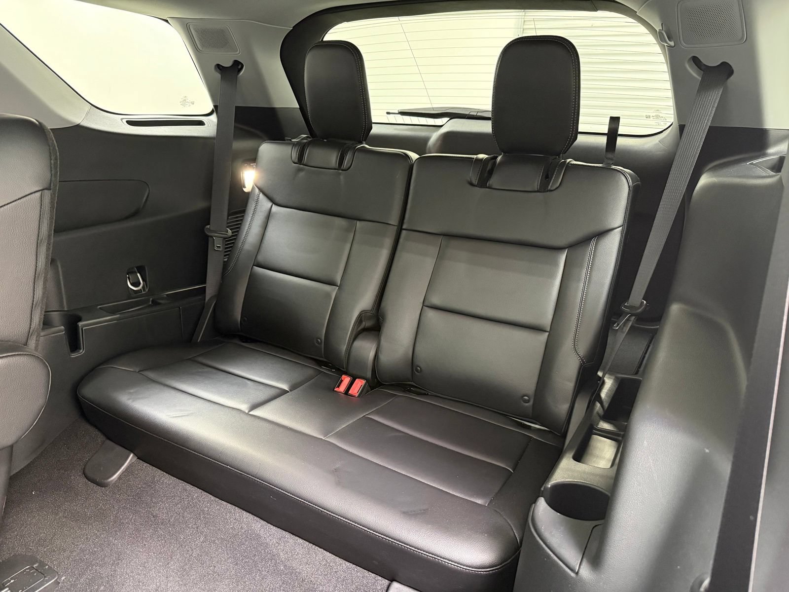 Used 2024 Ford Explorer Limited w/ Limited Technology Package RWD image 22