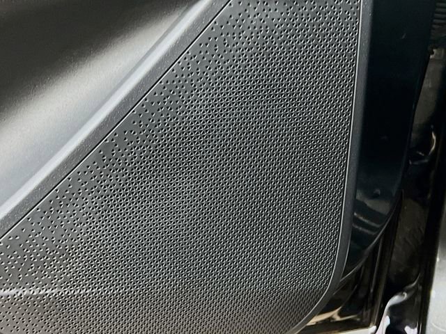 Certified 2023 Kia Niro EX Touring image 19
