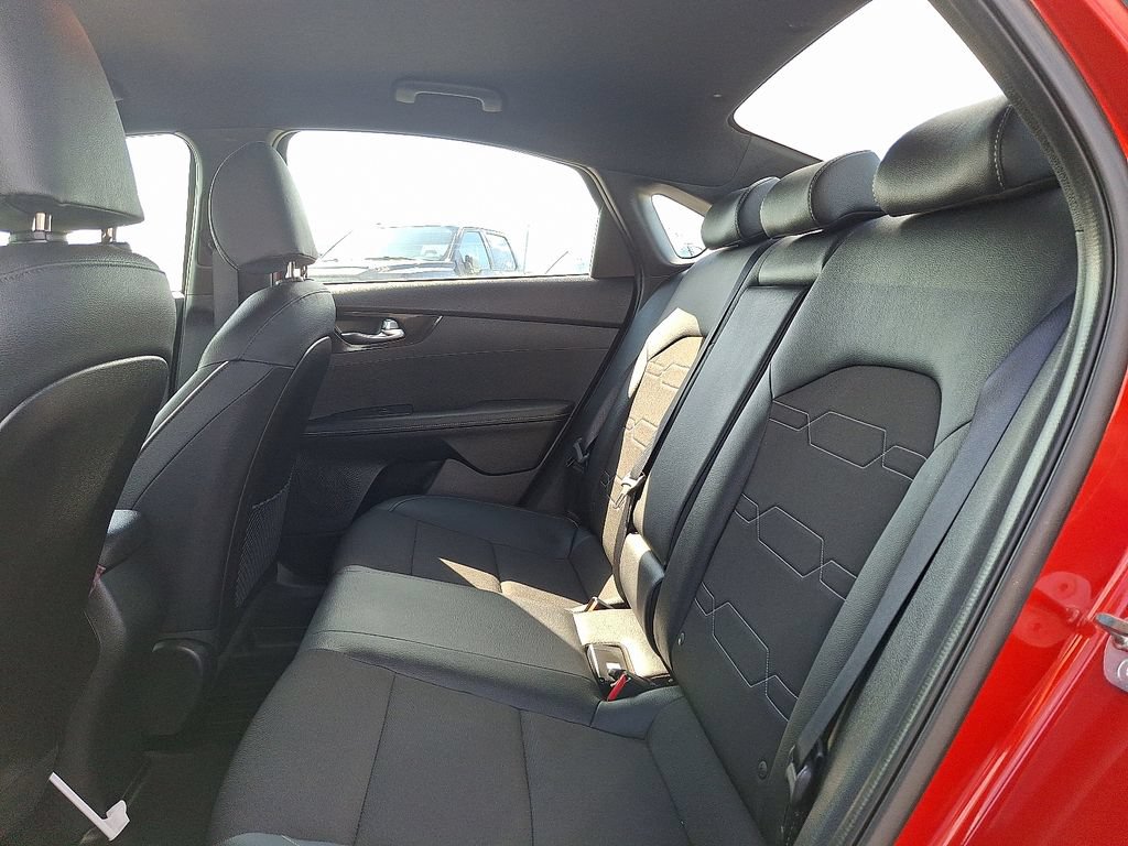 Certified 2023 Kia Forte GT-Line w/ GT-Line Technology Package FWD image 11