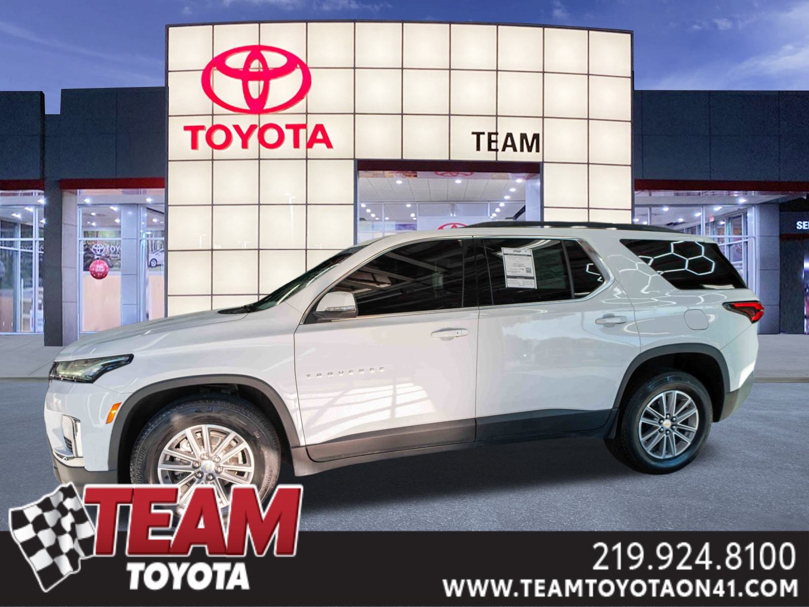Used 2022 Chevrolet Traverse LT