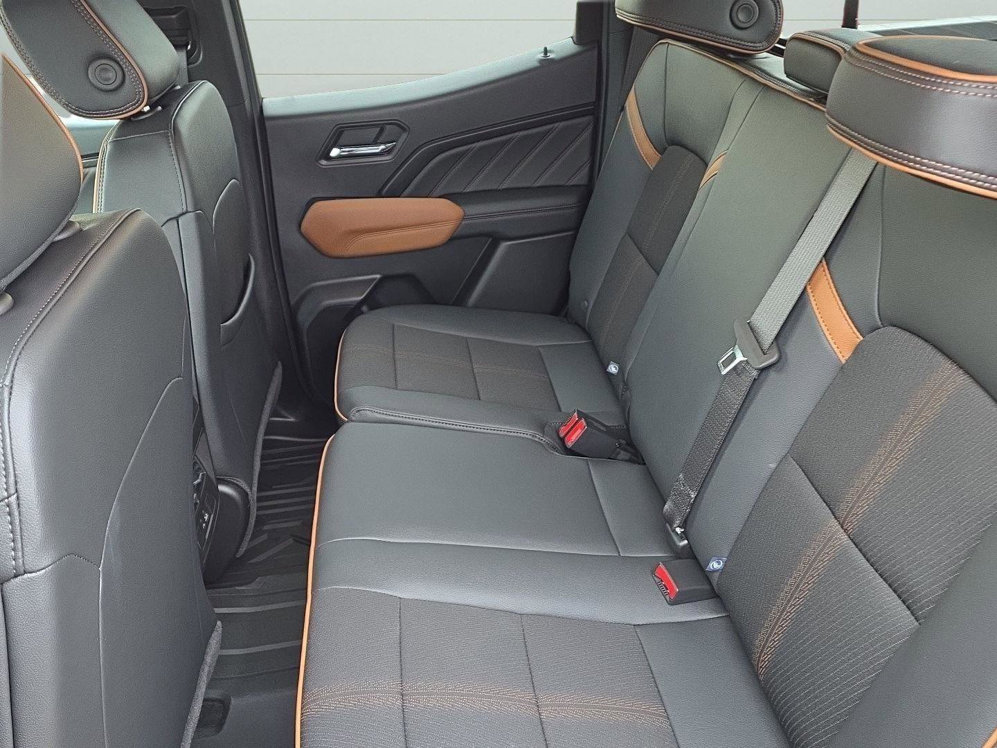 New 2026 GMC Canyon AT4 image 11