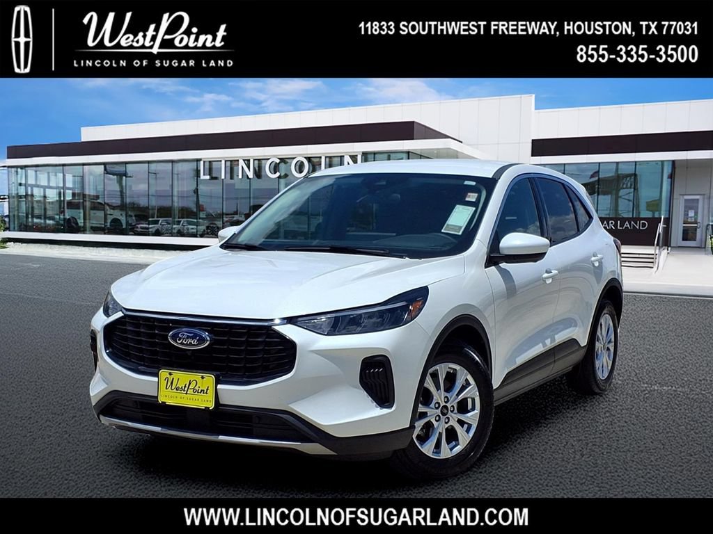 Used 2023 Ford Escape Active w/ Tech Pack #2 FWD image 1