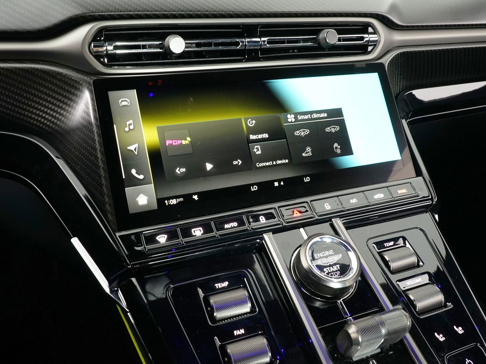 New 2026 Aston Martin V8 Vantage Coupe RWD image 18