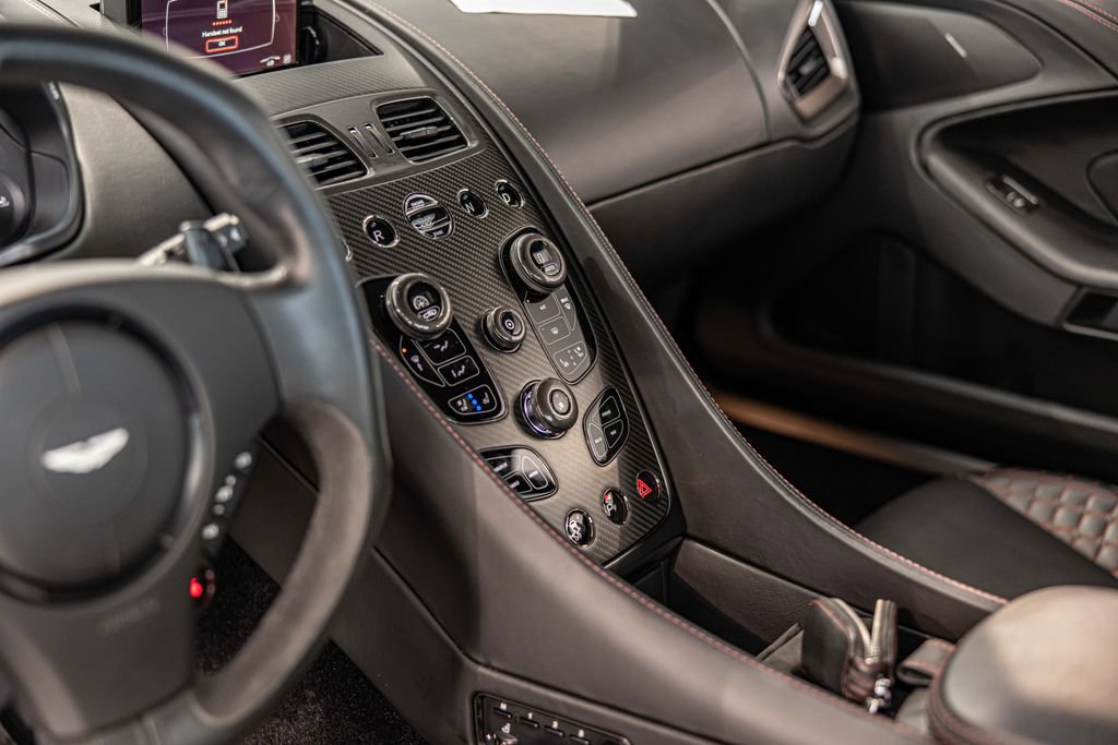 Used 2014 Aston Martin Vanquish Coupe RWD image 23