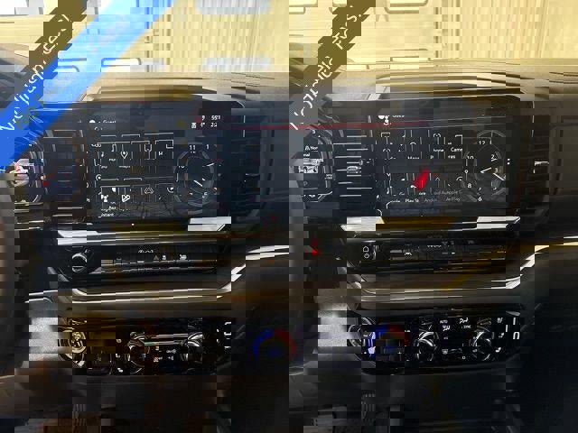 New 2026 GMC Sierra 1500 SLT w/ SLT Premium Package image 14