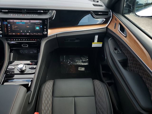 New 2026 Jeep Grand Cherokee Summit image 20