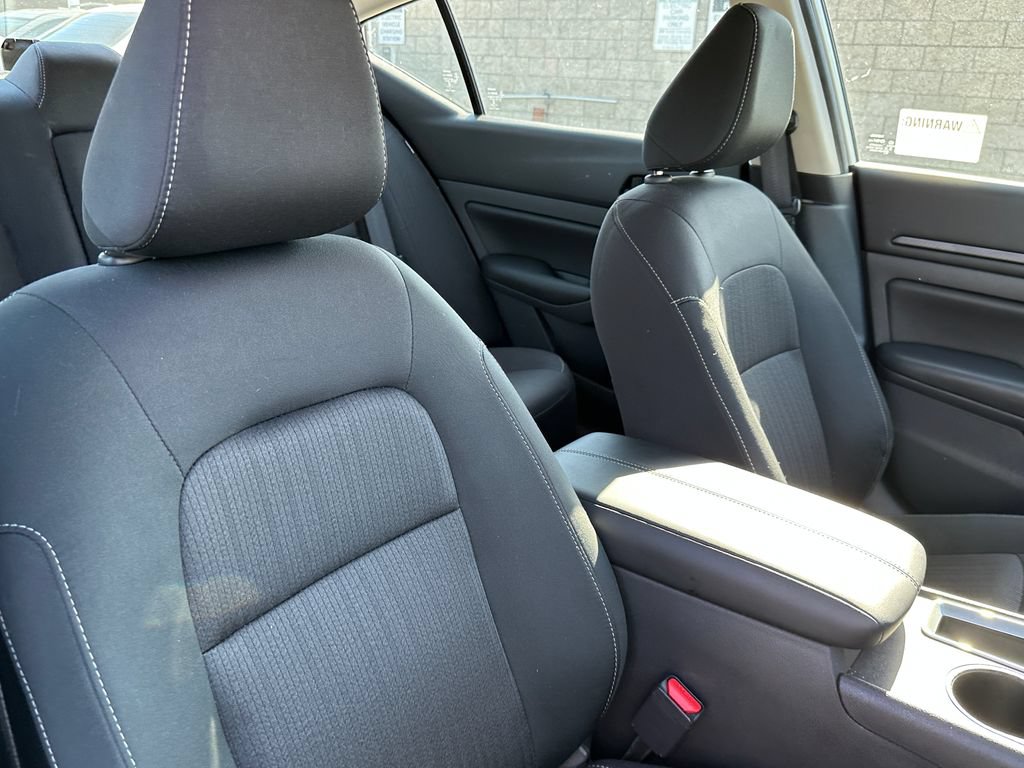 Used 2025 Nissan Altima 2.5 S FWD image 16