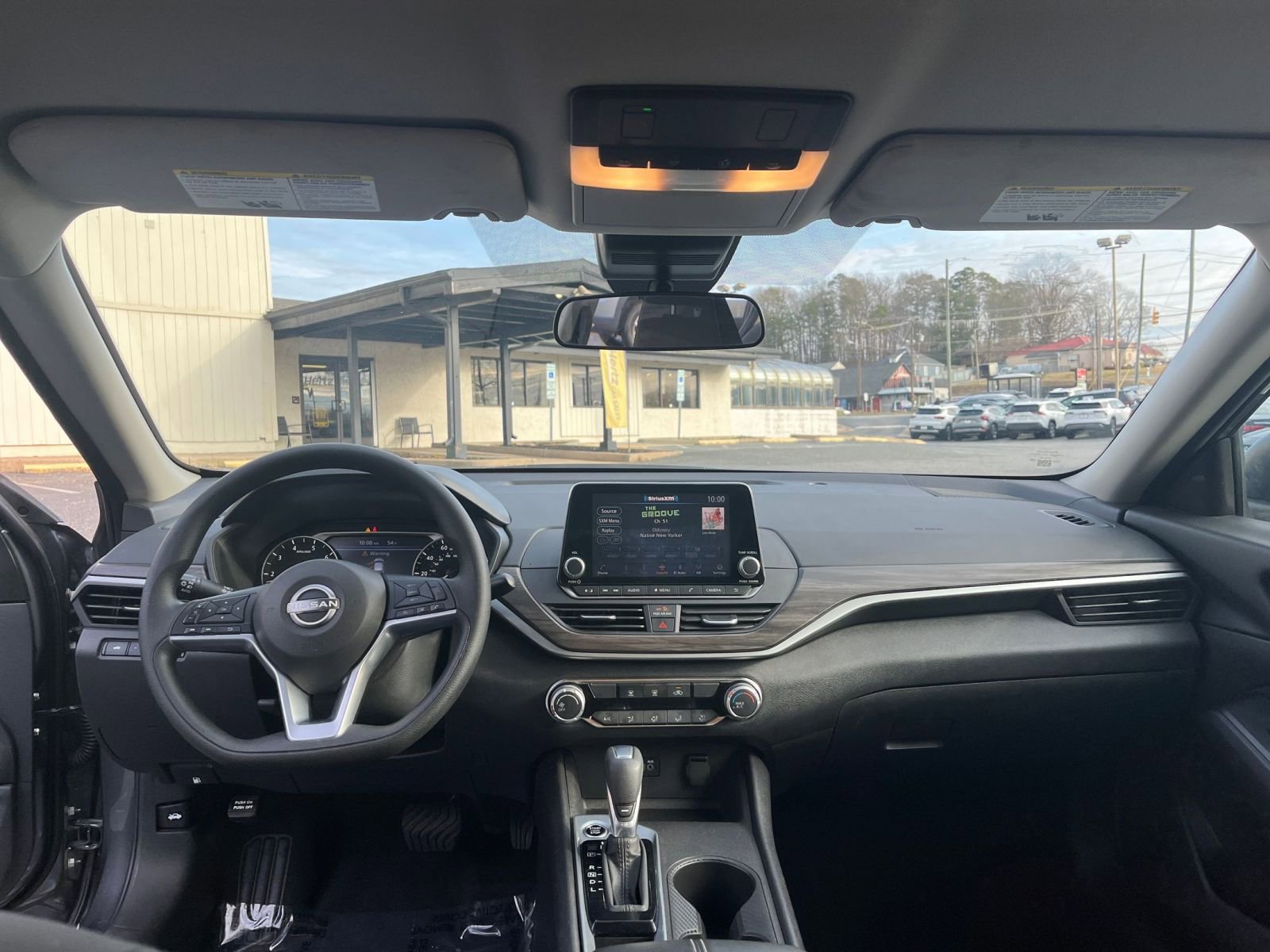 Used 2025 Nissan Altima 2.5 SV image 27