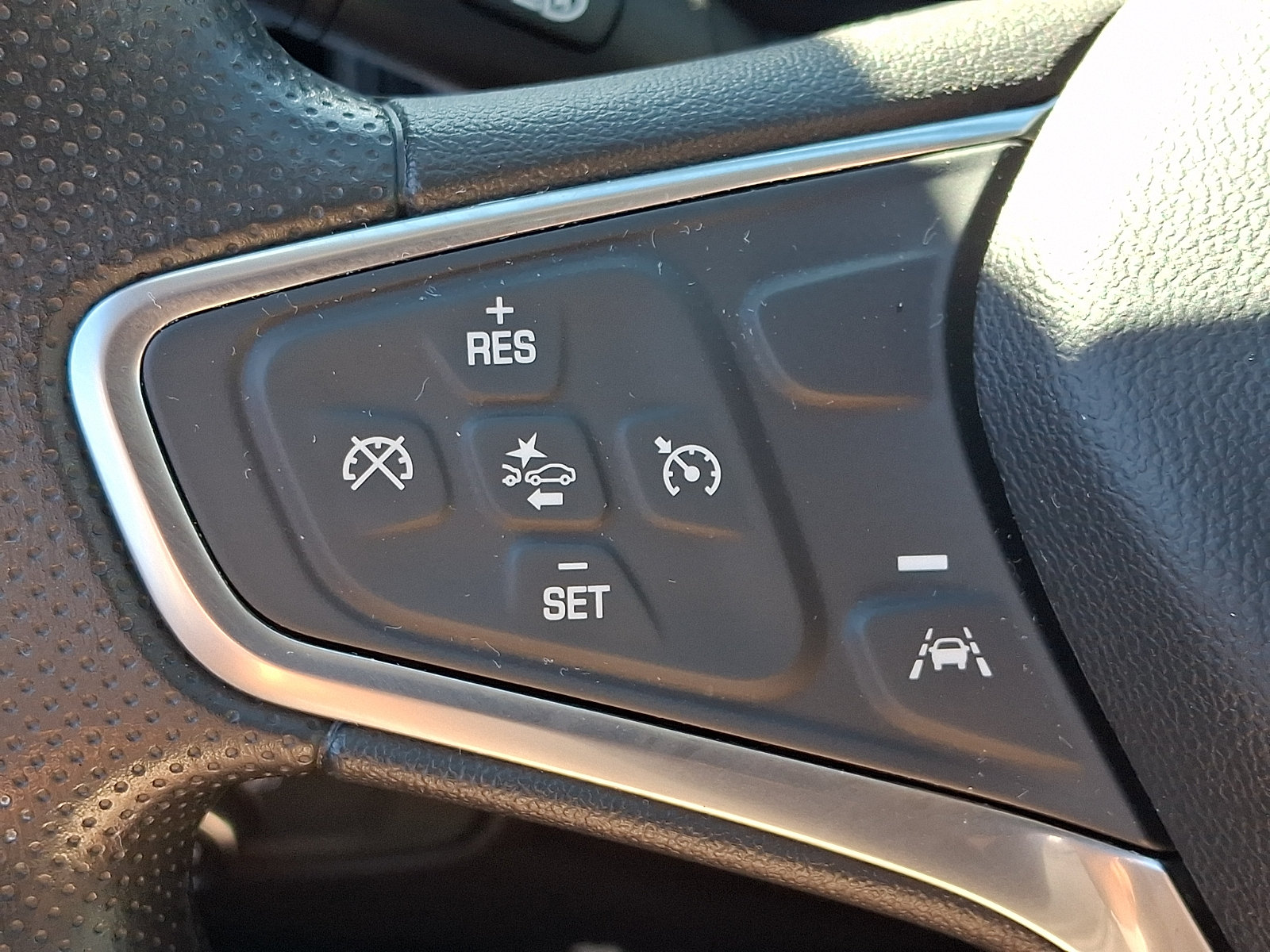 Certified 2022 Chevrolet Equinox LS w/ LS Convenience Package AWD/4WD image 21