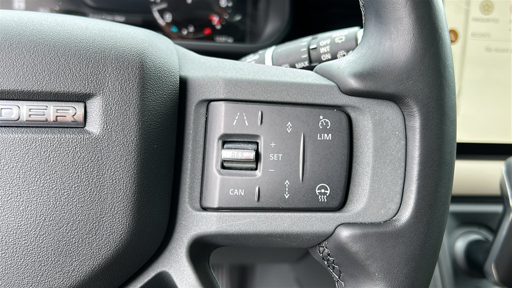 Certified 2024 Land Rover Defender 110 X-Dynamic SE AWD/4WD image 13