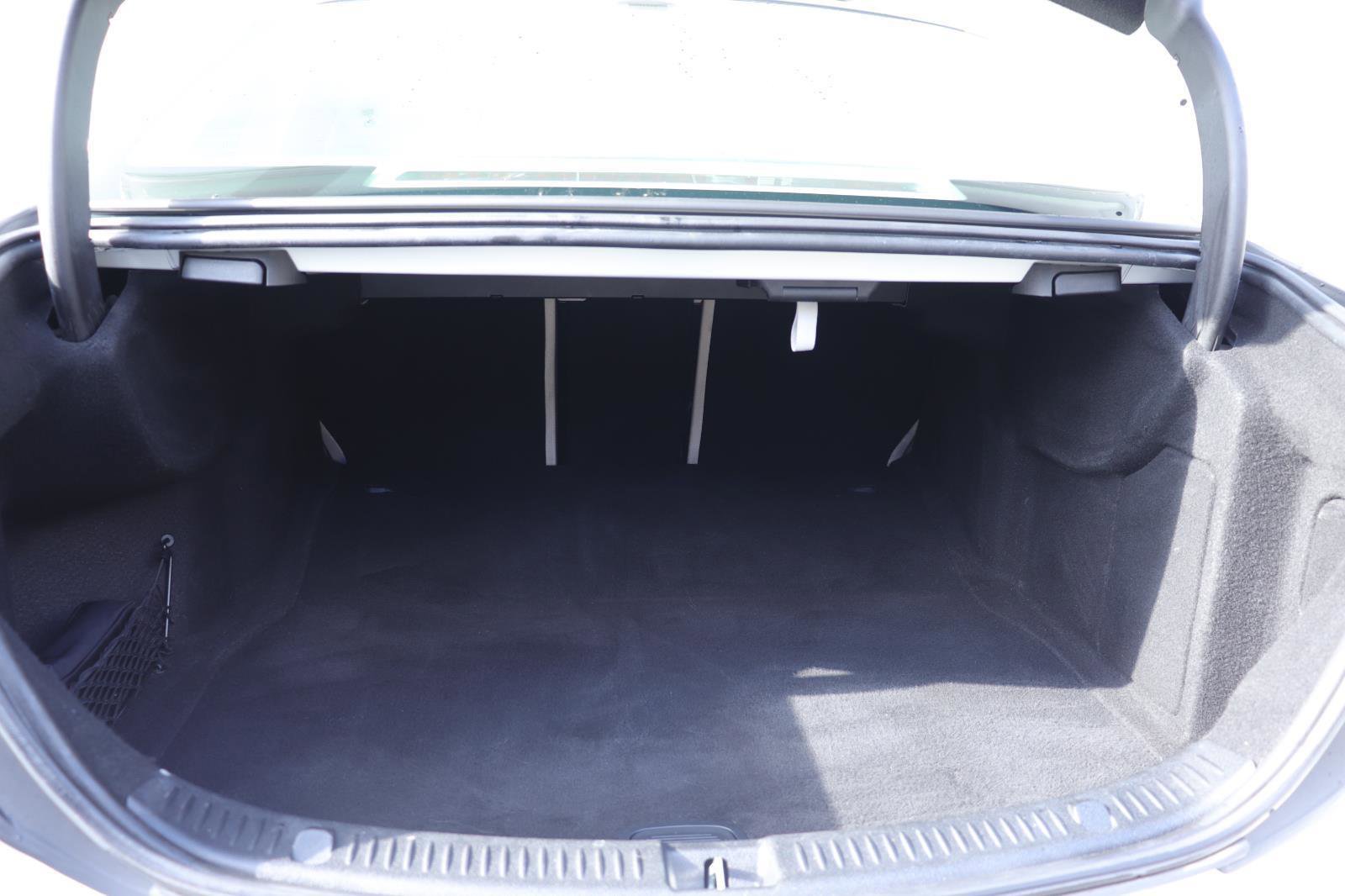 Used 2018 Mercedes-Benz E 300 image 14