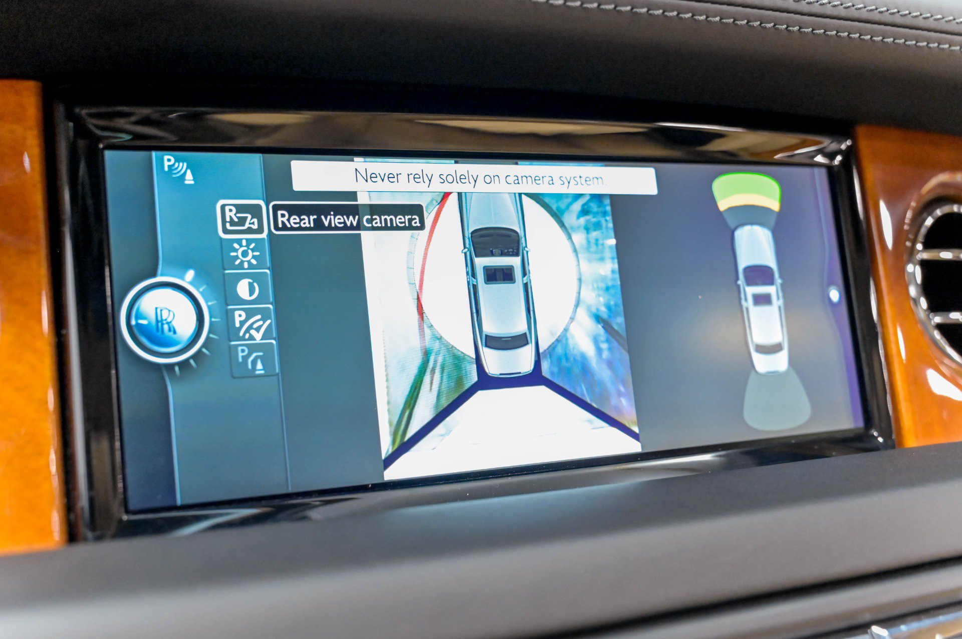 Used 2013 Rolls-Royce Phantom Sedan RWD image 90
