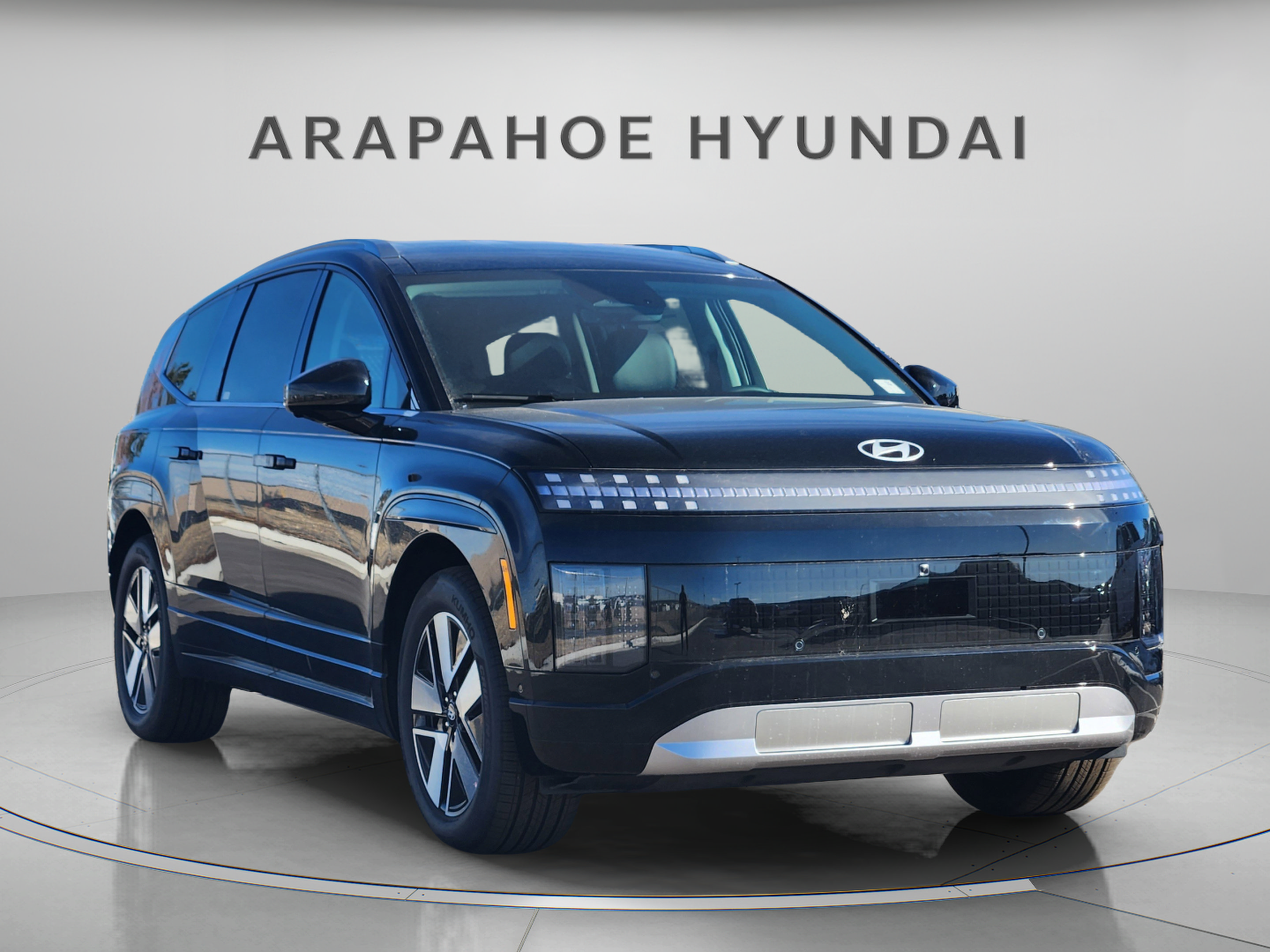 New 2026 Hyundai Ioniq 9 SEL w/ Tow & Go Package AWD/4WD image 4