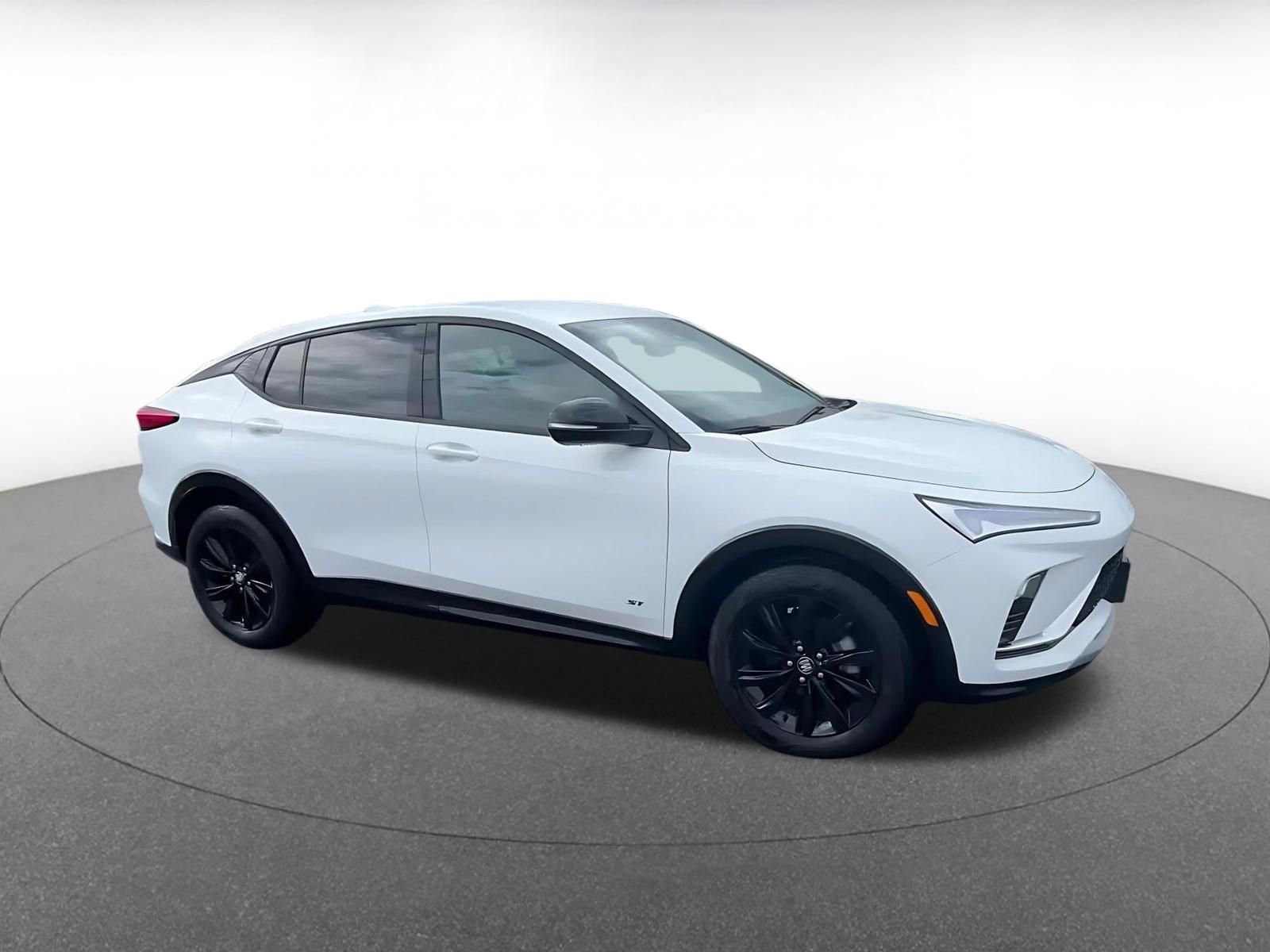 Used 2025 Buick Envista Sport Touring video 1