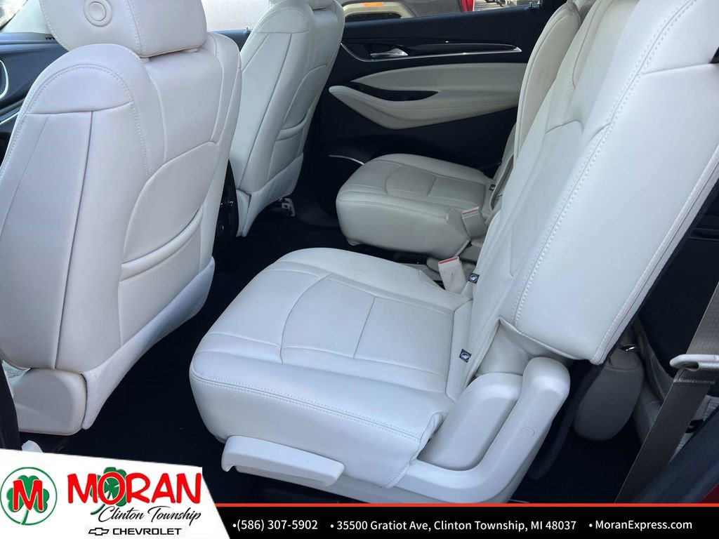 Certified 2024 Buick Enclave Essence image 11