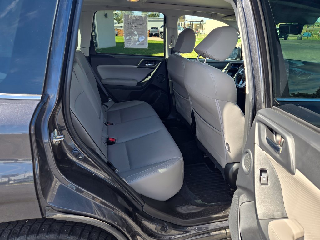 Used 2017 Subaru Forester 2.5i Limited AWD/4WD image 30